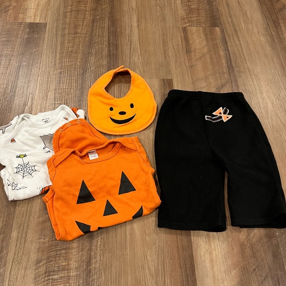 Halloween bundle 6-9 months - Picture 1 of 1